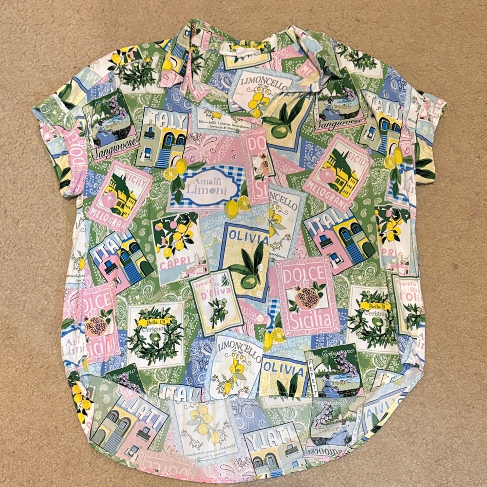 Jane and Delancey Italy Label Print Women’s Short-Sleeve Top Medium